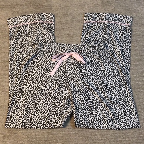 Victoria's Secret Other - Victorias Secret Cheetah Print PJs